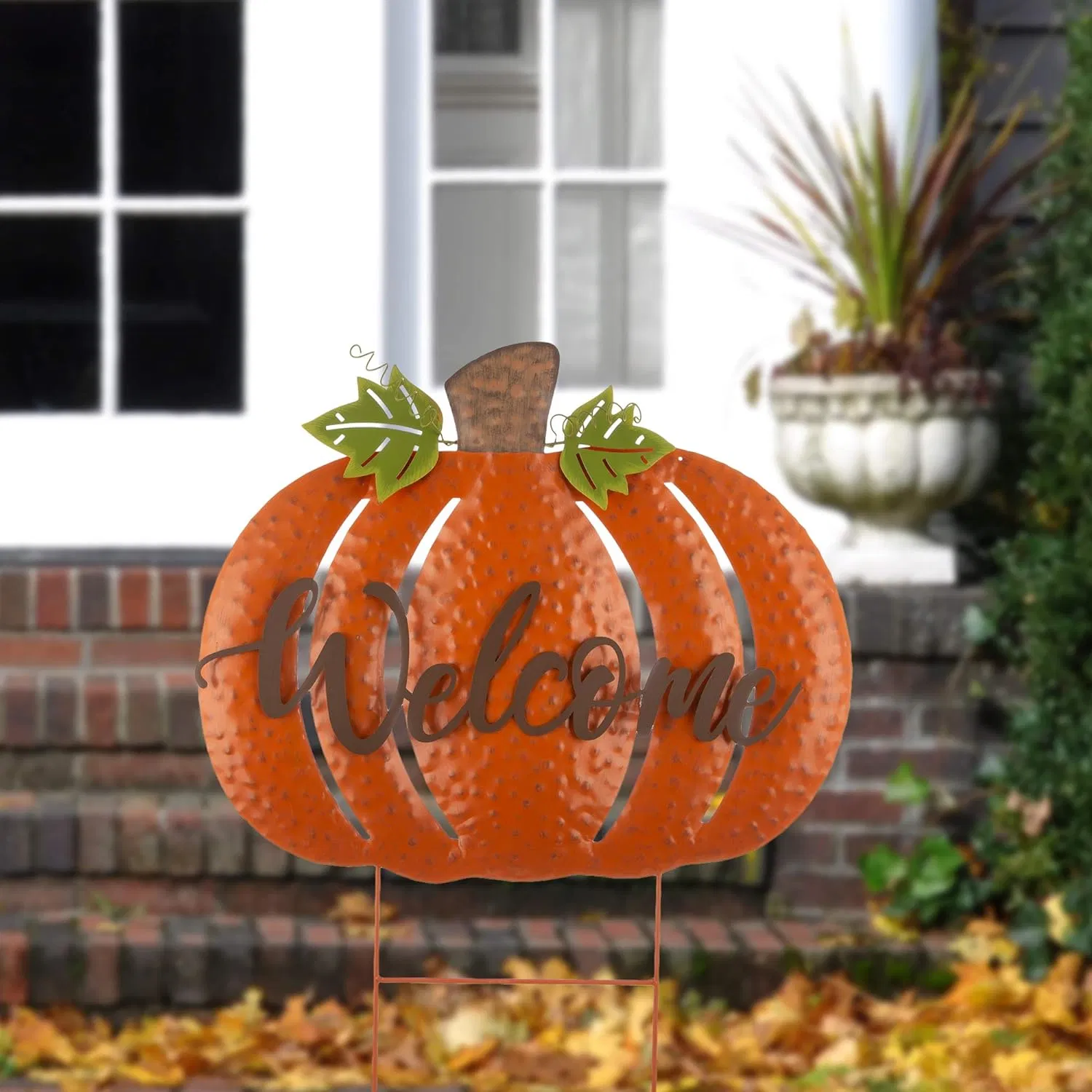 Fall Metal Bicycle Wheel Pumpkin Yard Sign with Stake, Wall Decor Hanging Ornament, Hand Painted Garden Outdoor Yard Decorations for Fall Harvest Thanksgiving