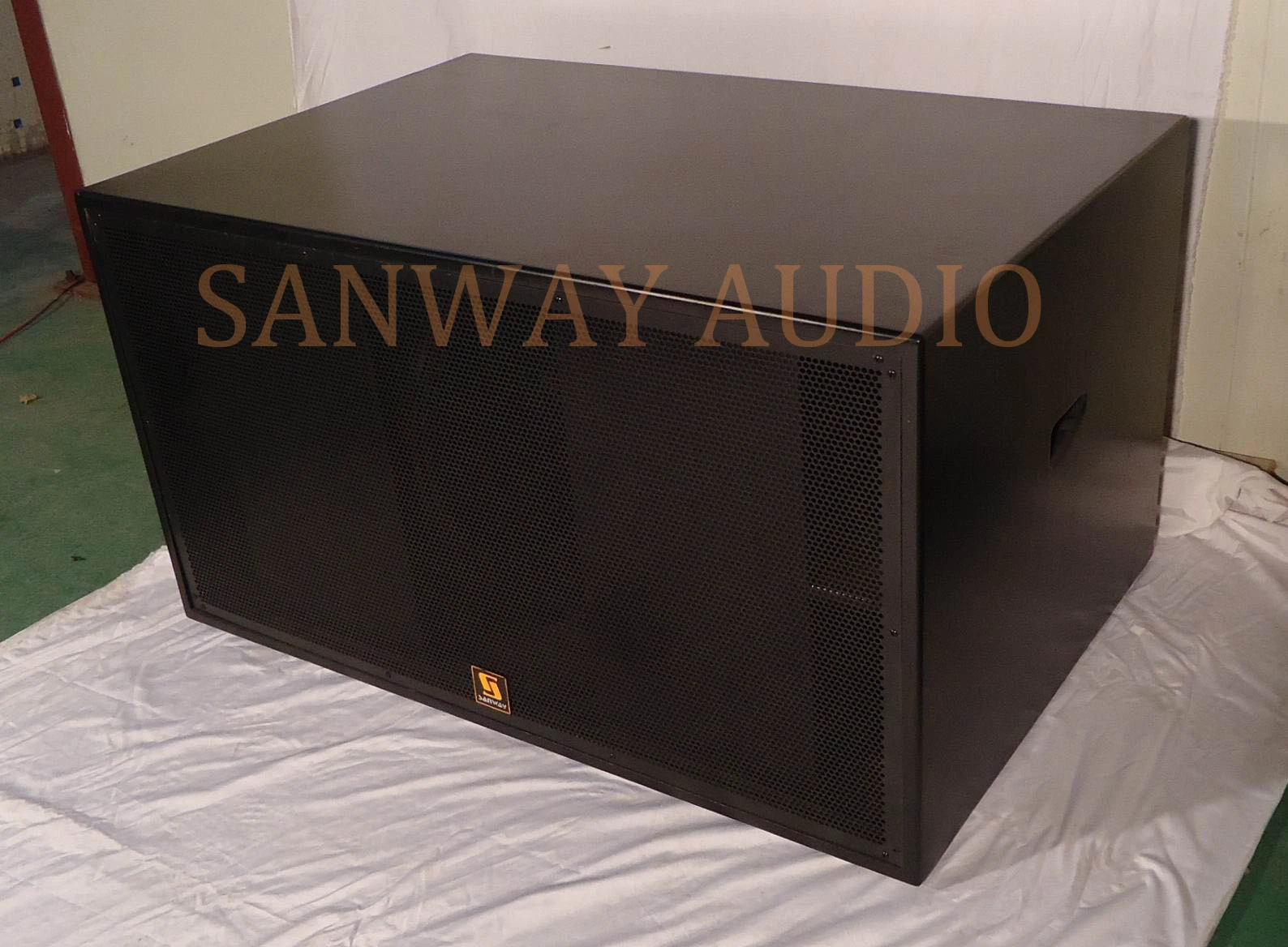 Professional Dual 18 Inch High Powered Active / Passive Subwoofer Speaker