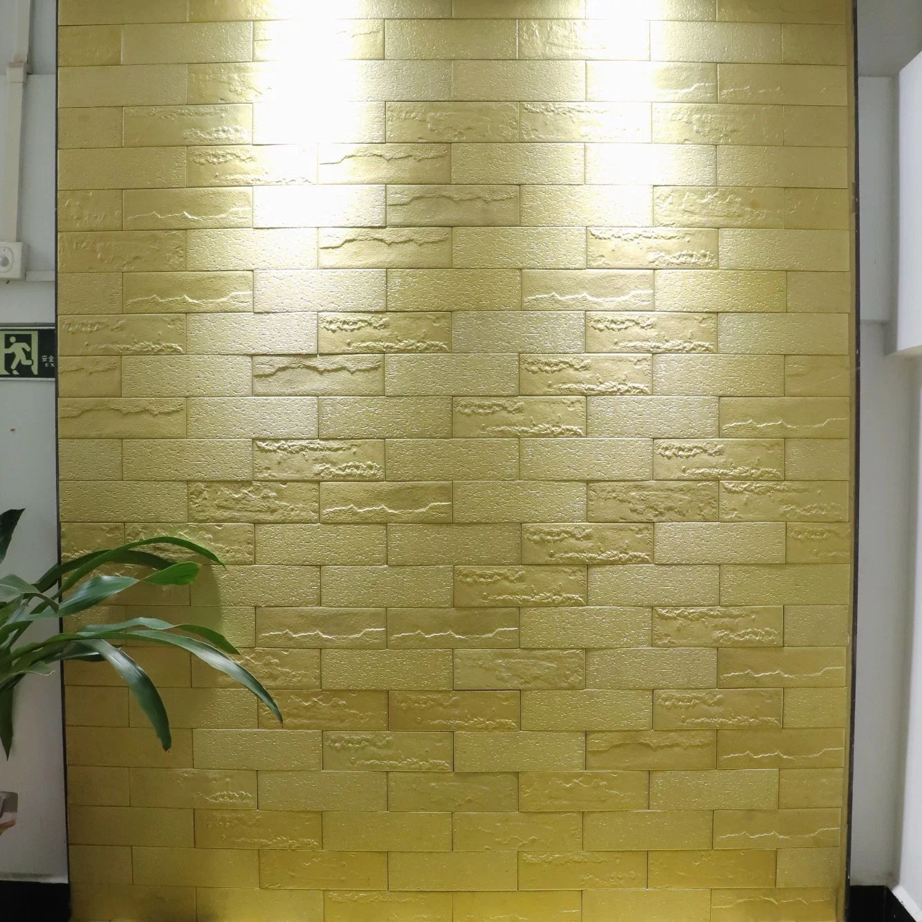 Chinese Foshan Cheap Price Tile Manufacturer Ceramic Golden Tile and Floor Supplier