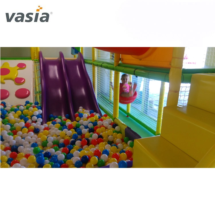 Popular China barata a los niños pequeños equipos de patio interior suave para la venta