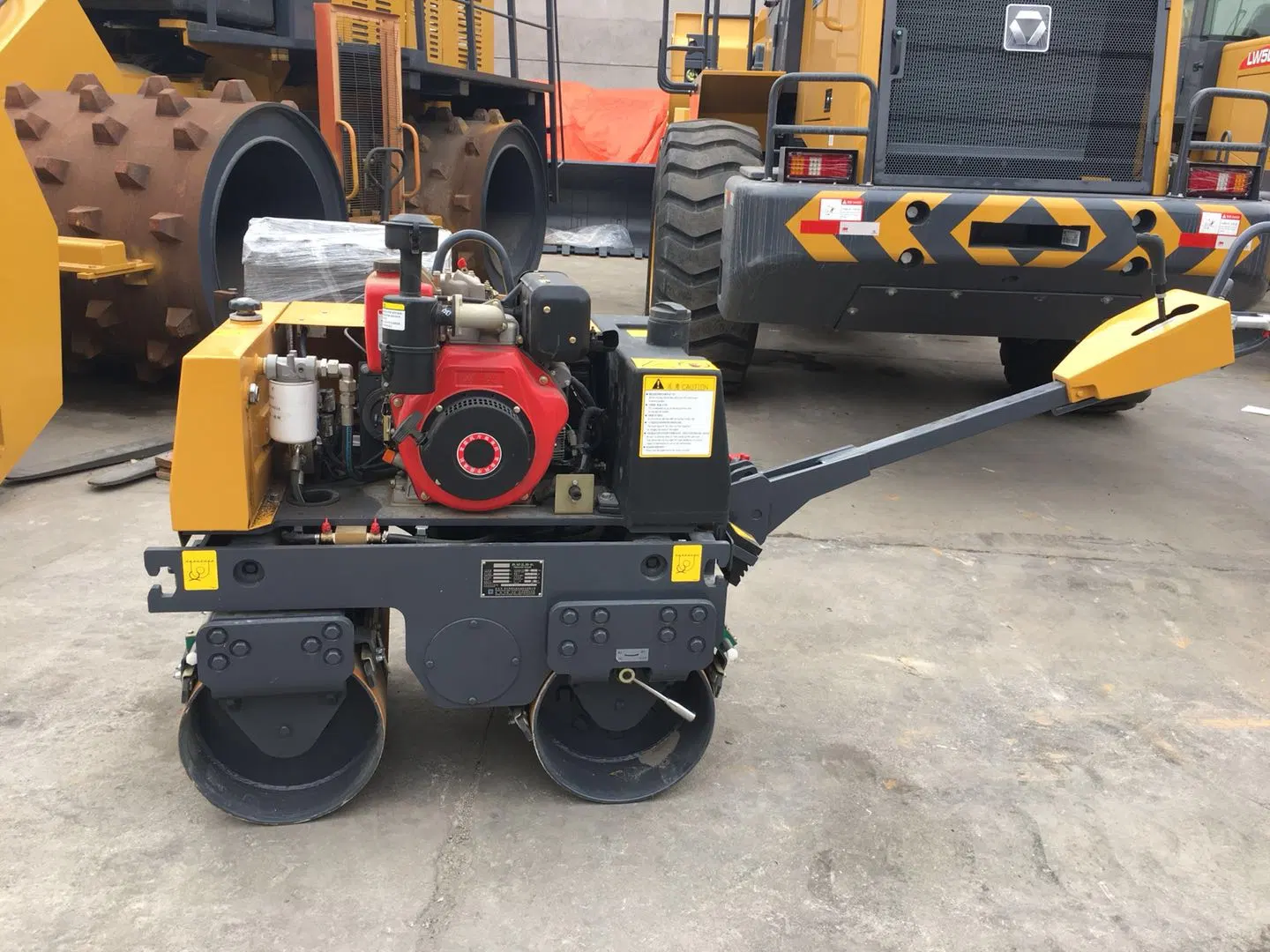 0.8 Ton Mini Double Drum Road Roller (XMR083)