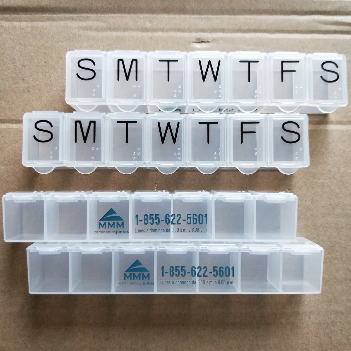 Boîte à pilules hebdomadaire en gros, étui avec 7 compartiments pour organiser les pilules.