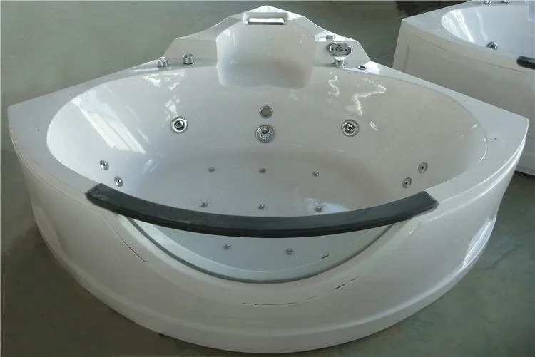 CE Luxury Japanese Two People Soaking Transparent Tempered Glass SPA Massage Tub Can Supply Pure White Acrylic Panels Bathtub