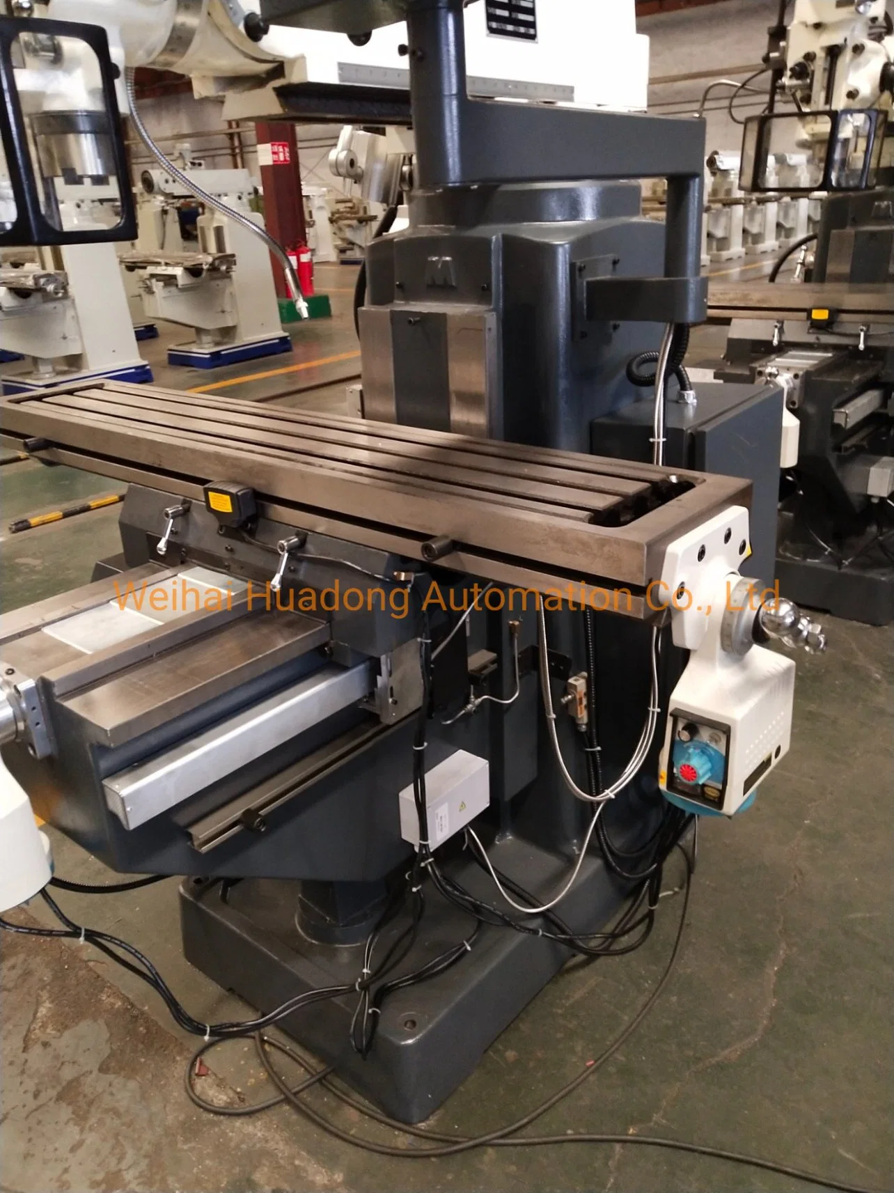 Fabricante China universal CNC Huadong torreta fresadora vertical con la CE para la elaboración de metales