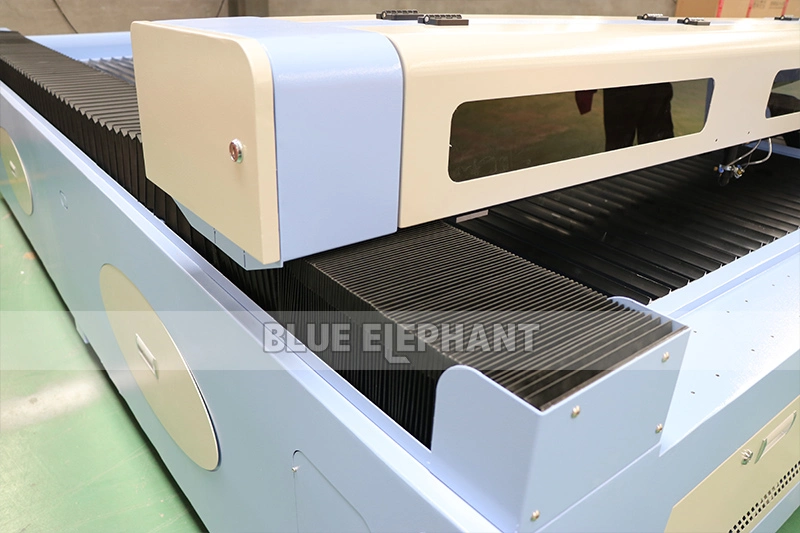 Hot Sale CO2 Laser Cutting Machine 1326 Mix CNC Laser Engraving Machine for Leather Cutting for Sale in Romania