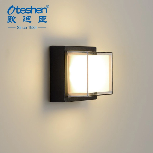 Oteshen Design exclusivo IP65 PC Exterior de parede LED Light Surface Mounted Round LED de exterior Etapa Jardim Luz de parede Top venda produtos