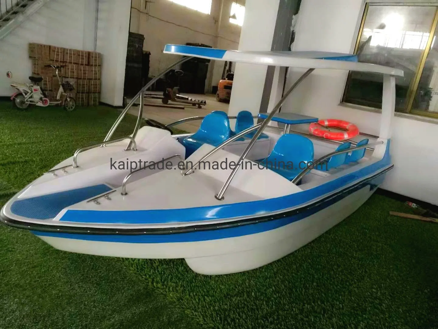 8 Person 4.8m Automatic Drain Rented Factory Price Summer Funny Water Park Boat for Resort