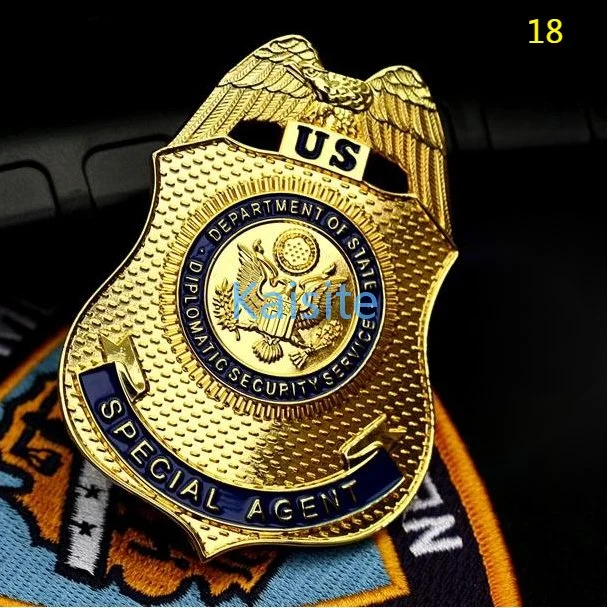 Desconto especial fabricante Soft esmalte Car Football sem encomenda mínima Emblemas de polícia de segurança personalizada em metal