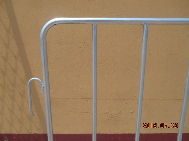 Venta caliente 2.2mx1.2m Galvanized Metal multitud Control Barricade