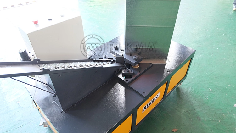 Pneumatic Air Duct Corner Binding Machine, Angle Installing Machine