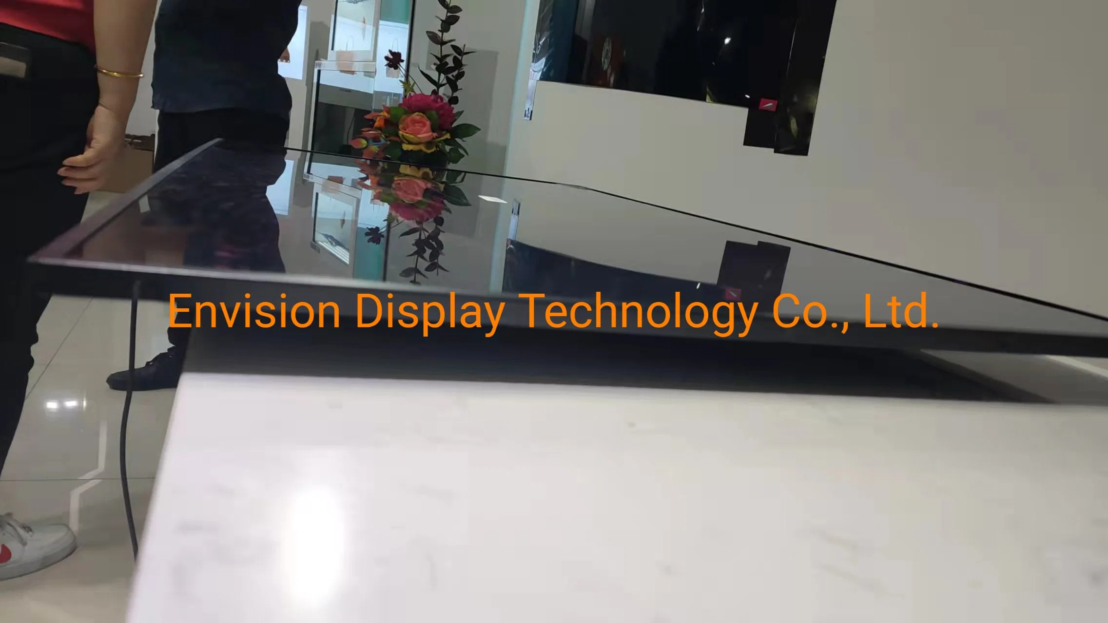 55 Inch LCD Display 2cm Thickness New Style for Indoor