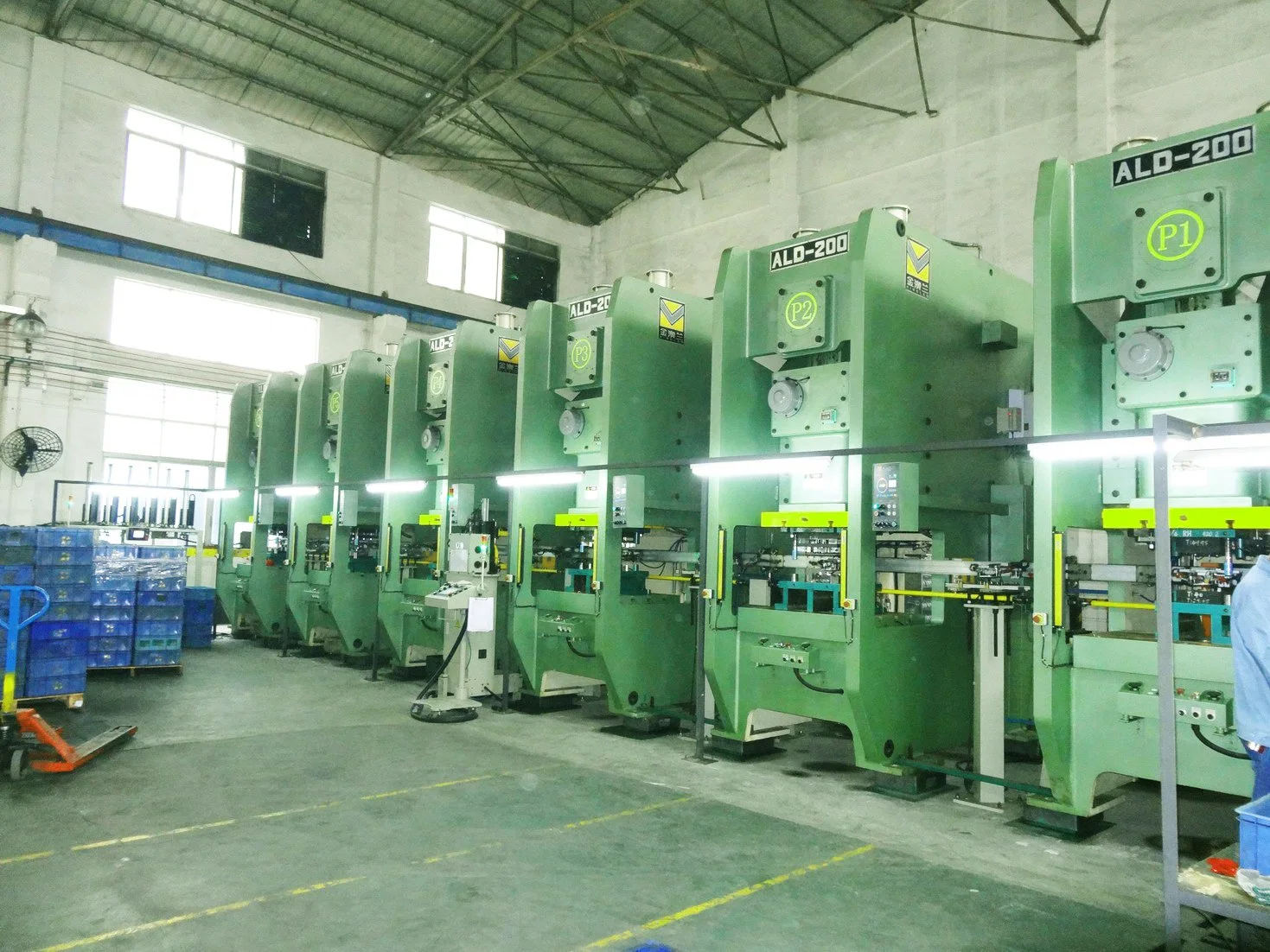 80ton 110ton High Precision Pneumatic Press Machine for Door Hinge and Pall-Ring Stamping Production Line