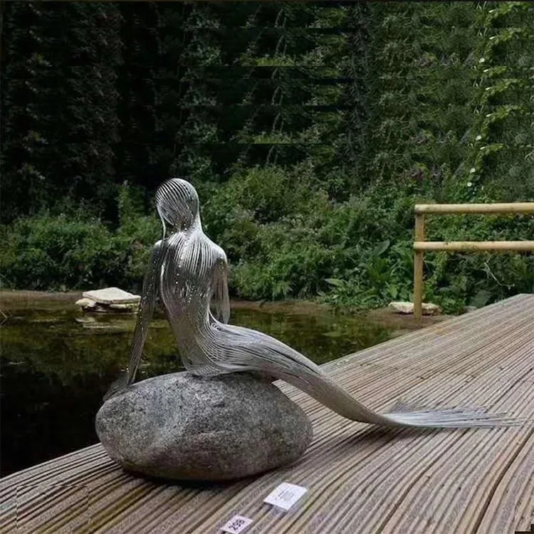 Customized Garden Stainless Steel Human Figure Statue Sculpture