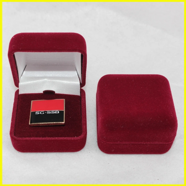 Red Square Velvet Lapel Pin Box