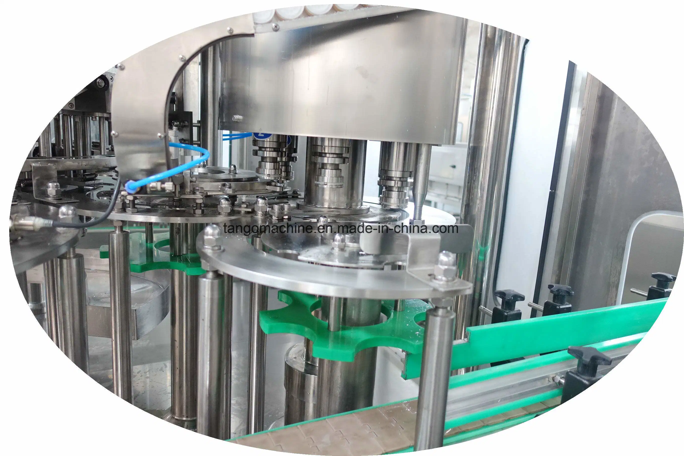 Flacon carré Pet automatique d'olive comestibles Ligne de production d'emballage de remplissage pour le piston