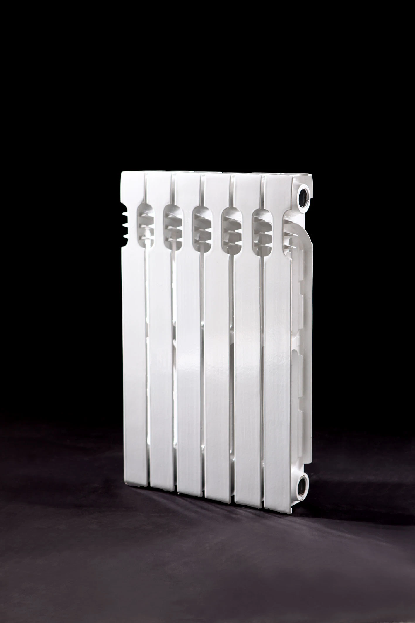 Hot Sale in Russia Beizhu Cast Iron Radiator 576 Home Heating Systems