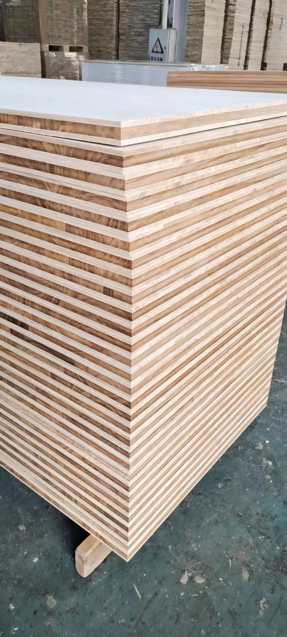 OEM Board Factory Direct Sales Cheap Prices Fir Timber for Construction