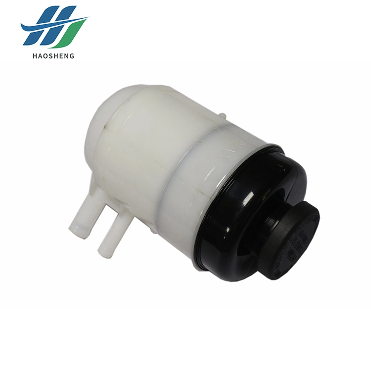 Auto Parts High Quality Hot Sale Steering Oil Tank for Isuzu Truck 700p 600p Nkr55 8-97107987-0