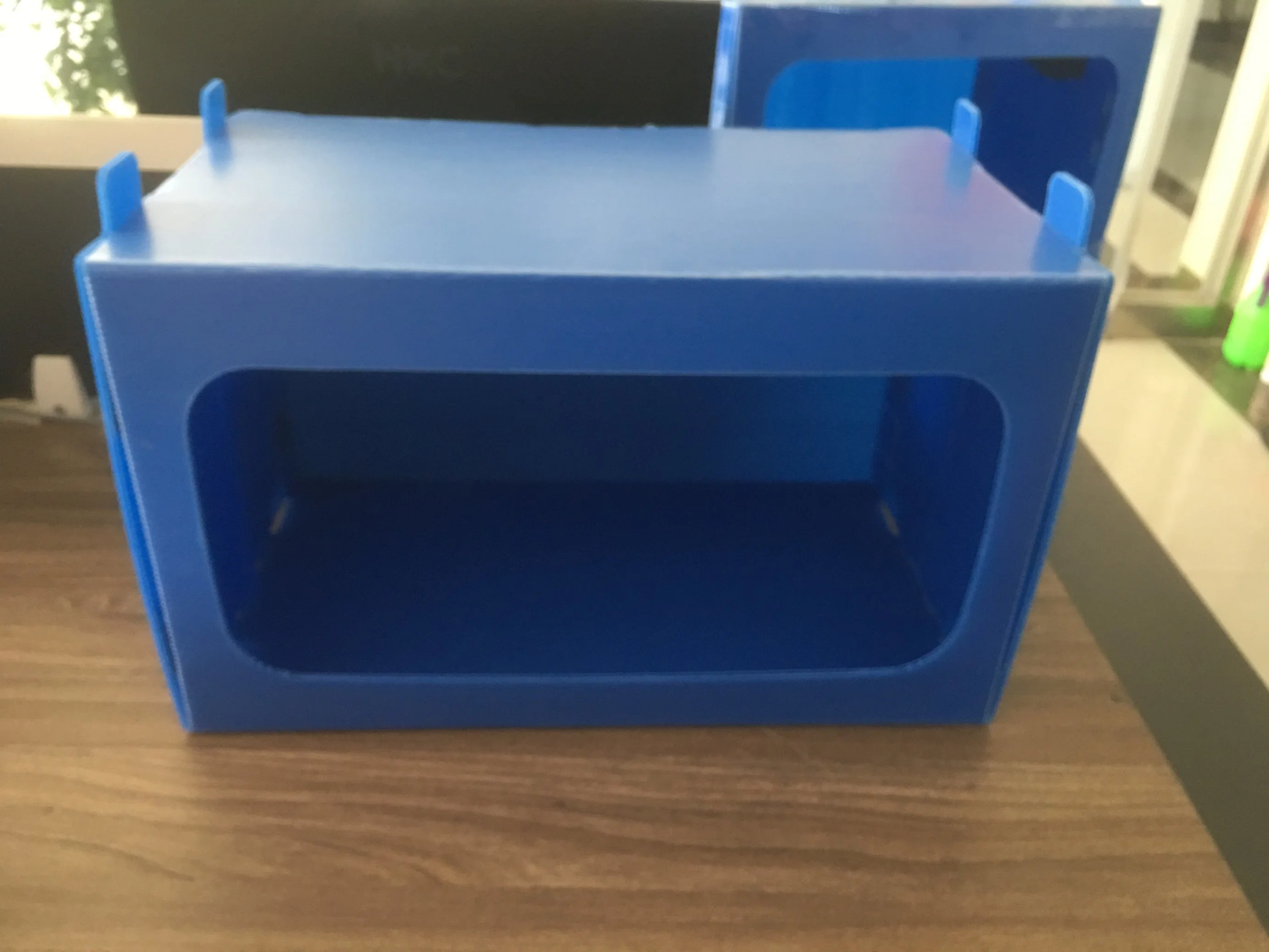 PP Hollow Sheet Container Plastic Storage Case for Packing Garments