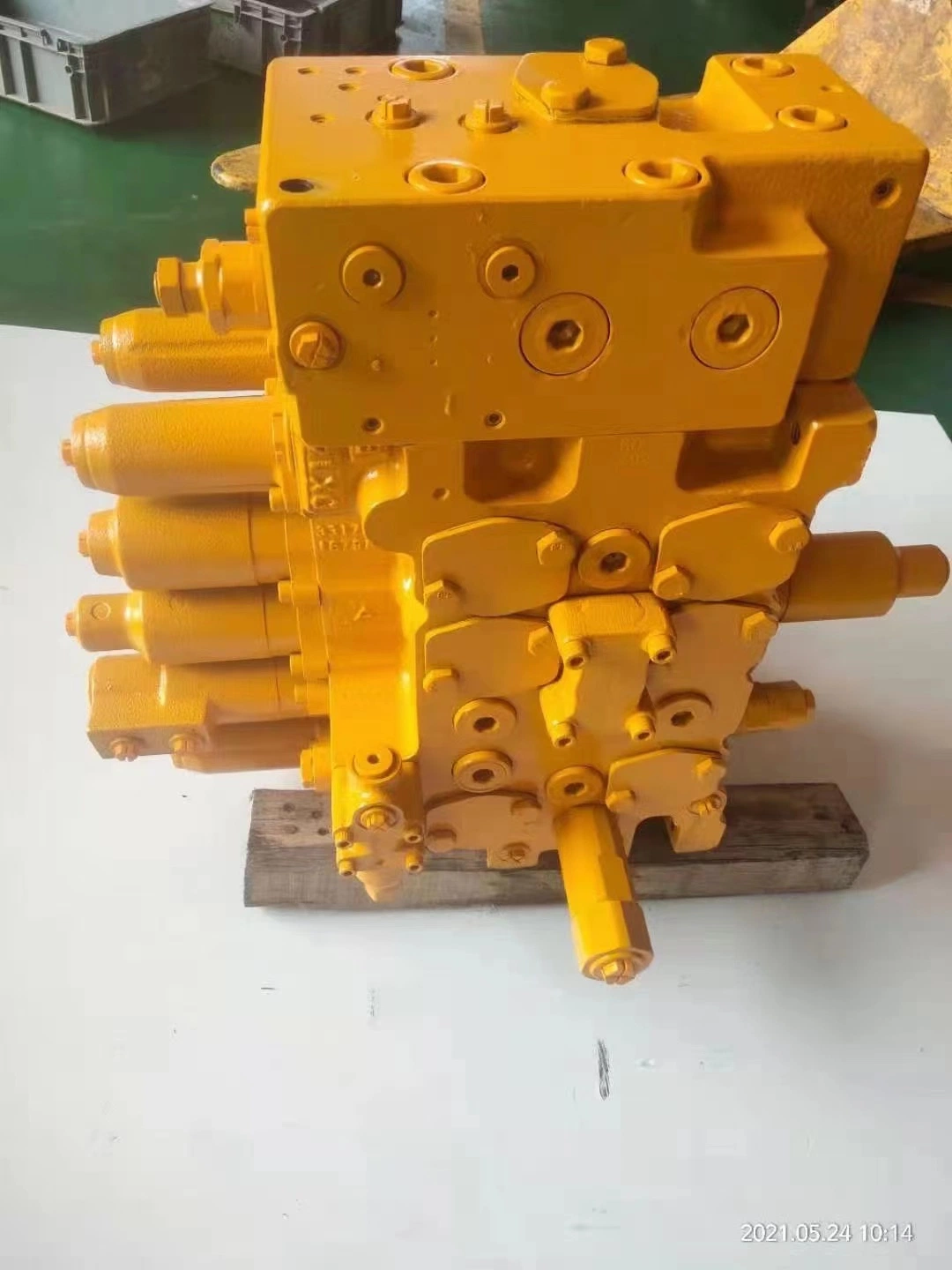 Kmx15ra/B45006e Hydro Multiway Block Valve Kpm Kawasaki Series Used for Secondhand Machinery Aftermarket Exvators/Loaders