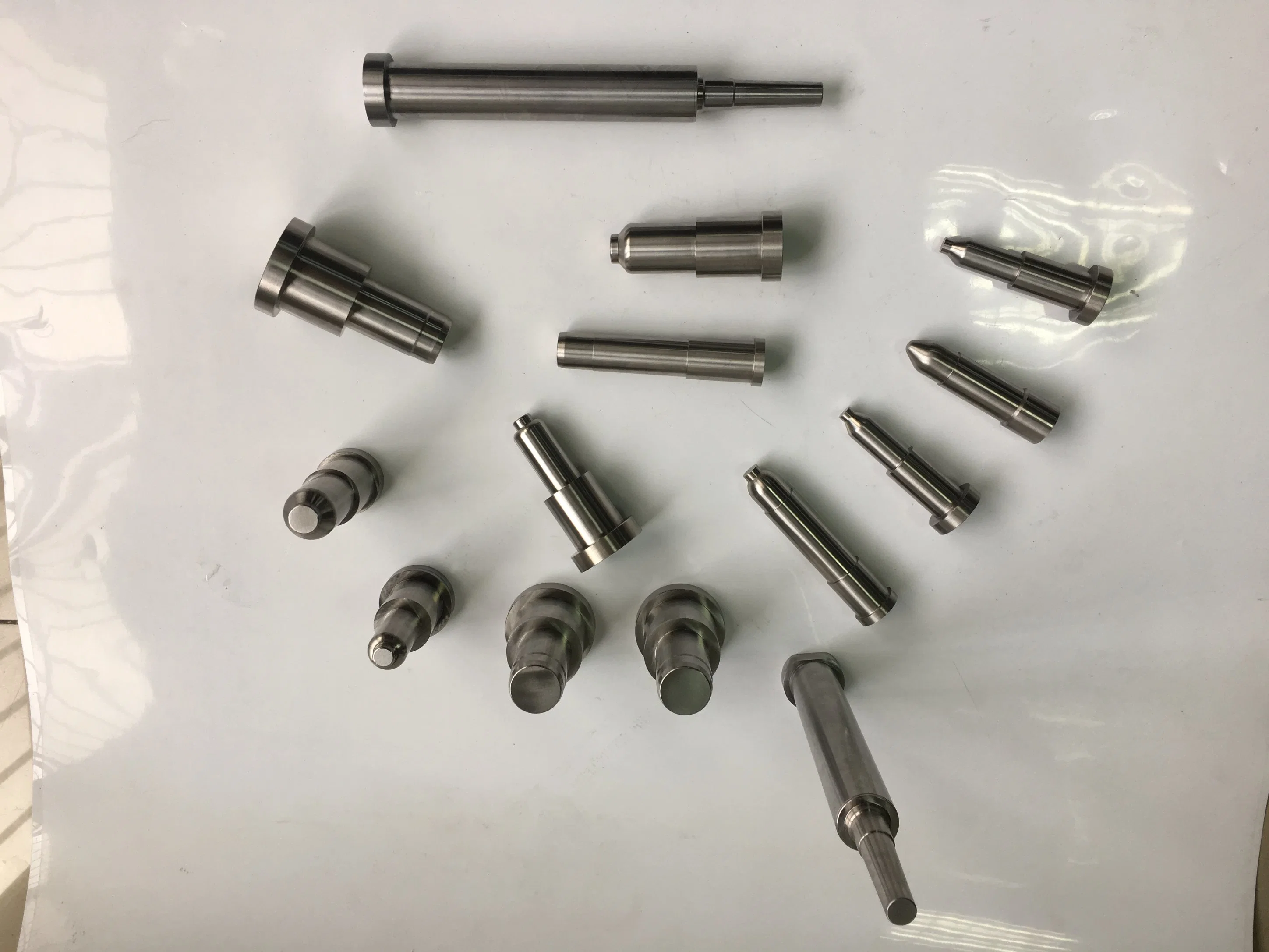 Multi Types Ejector Pin and Ejector Sleeves for Plastic Mold