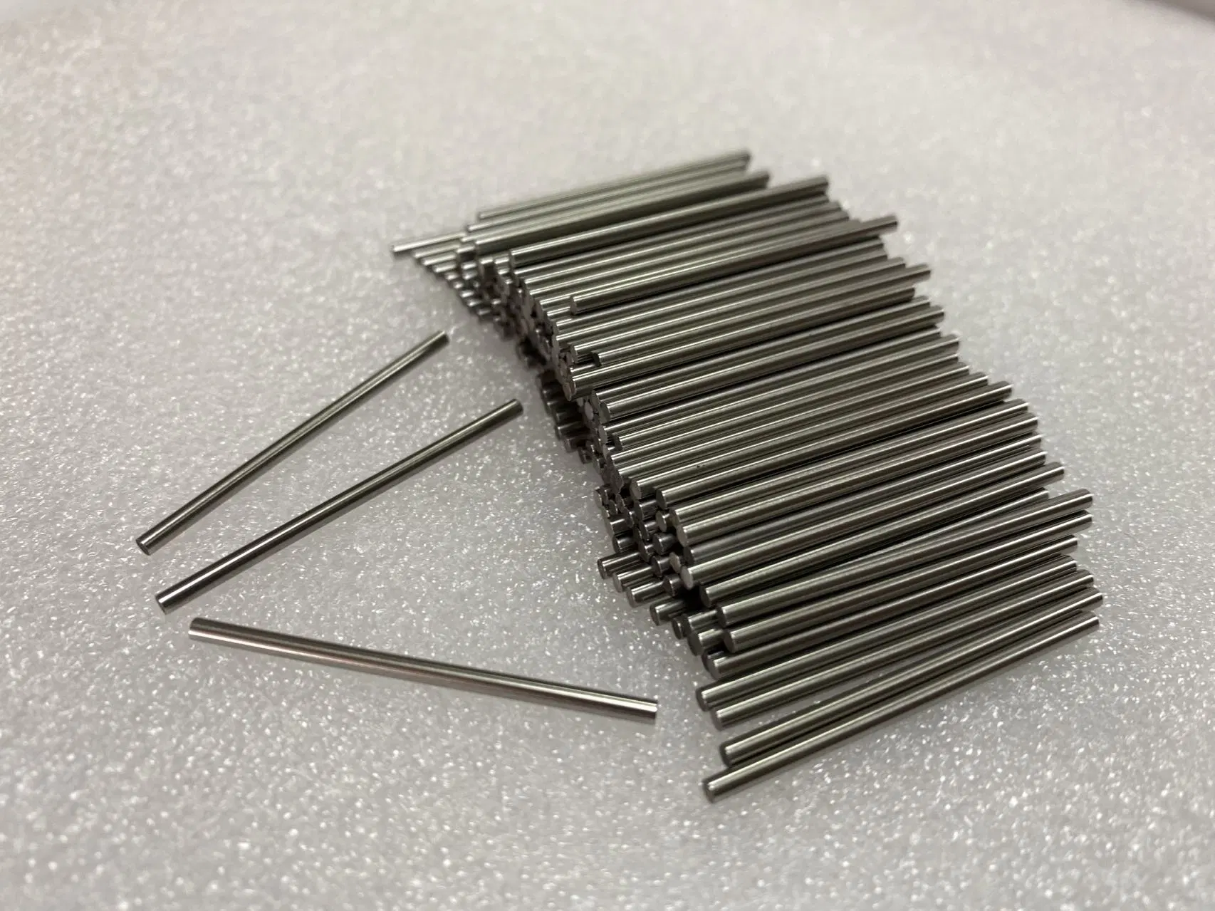 Pure Tungsten Rods/Bars/Electrodes Ground Finish Tungsten Rods Tungsten Alloy Rods