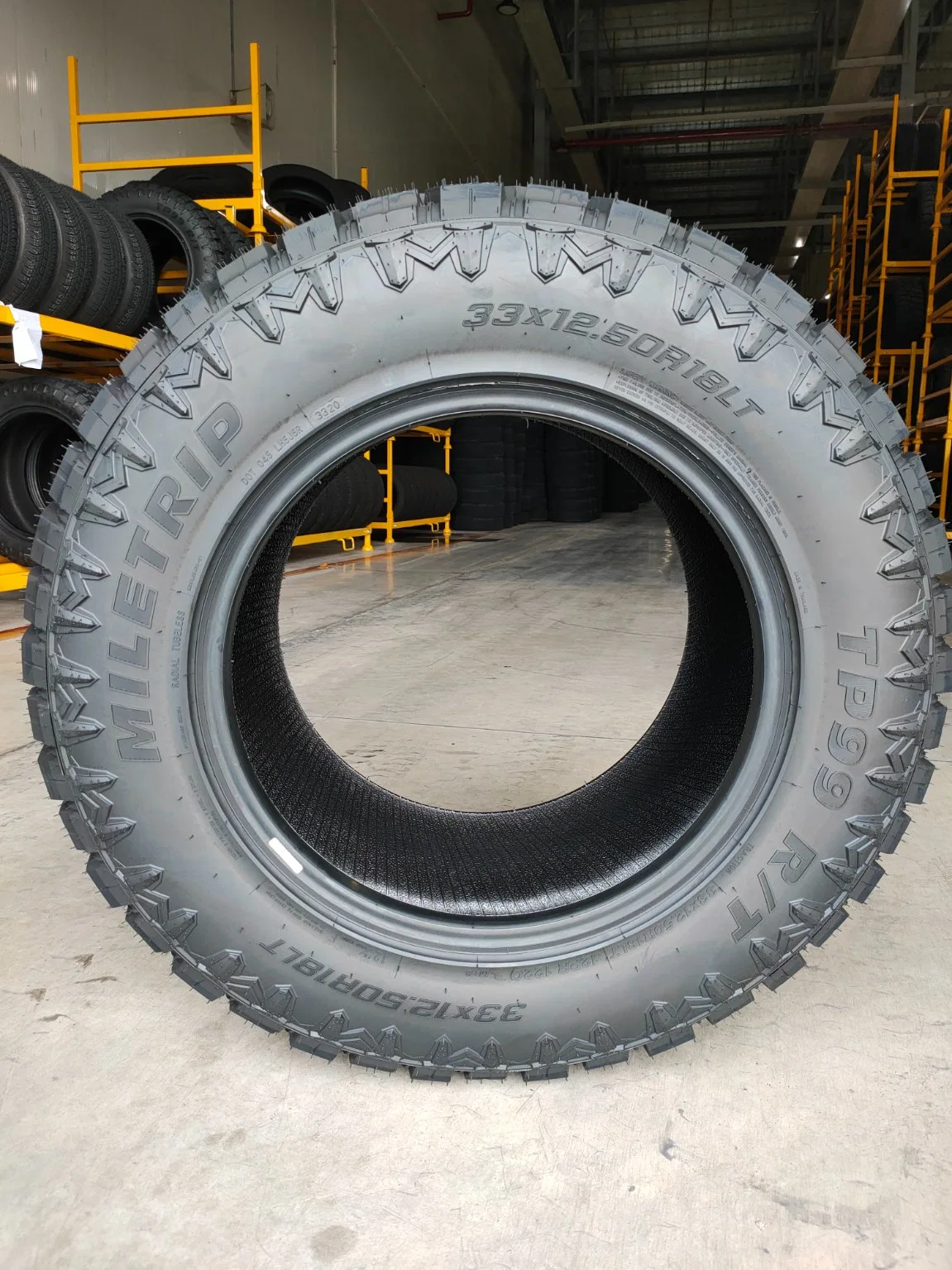 Excellentes performances 4x4 tout-terrain 33x12.50R22LT Pneus radiaux pour voitures particulières de marque Linglong Populaires aux États-Unis Pièces détachées pour voitures LTR Pneus de qualité garantie pour camions semi-remorques Toyo