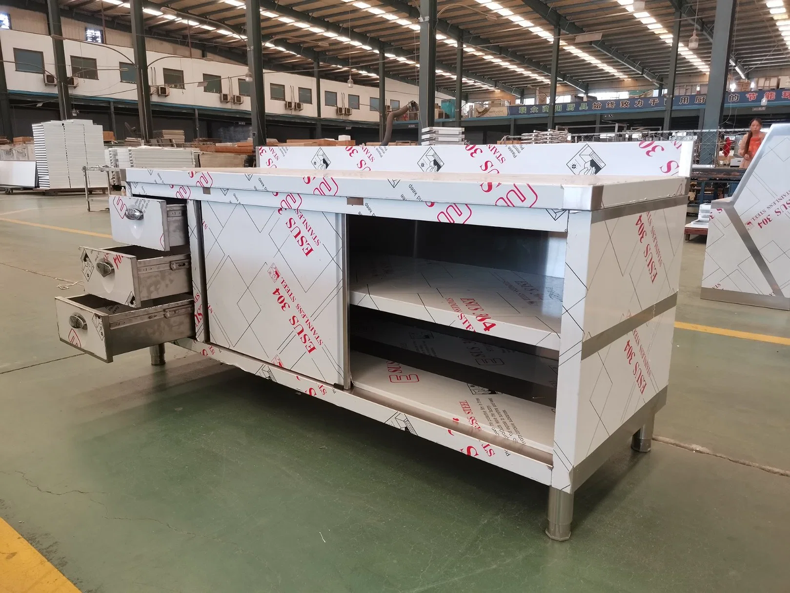 Good Quality Stainless Steel Double Doors Kitchen Work Bench with Three Drawers