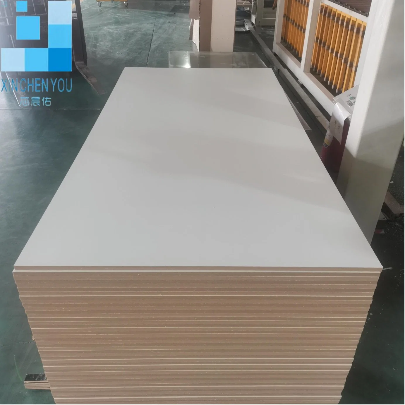 18mm White Melamine Surface MDF Board for Furniture