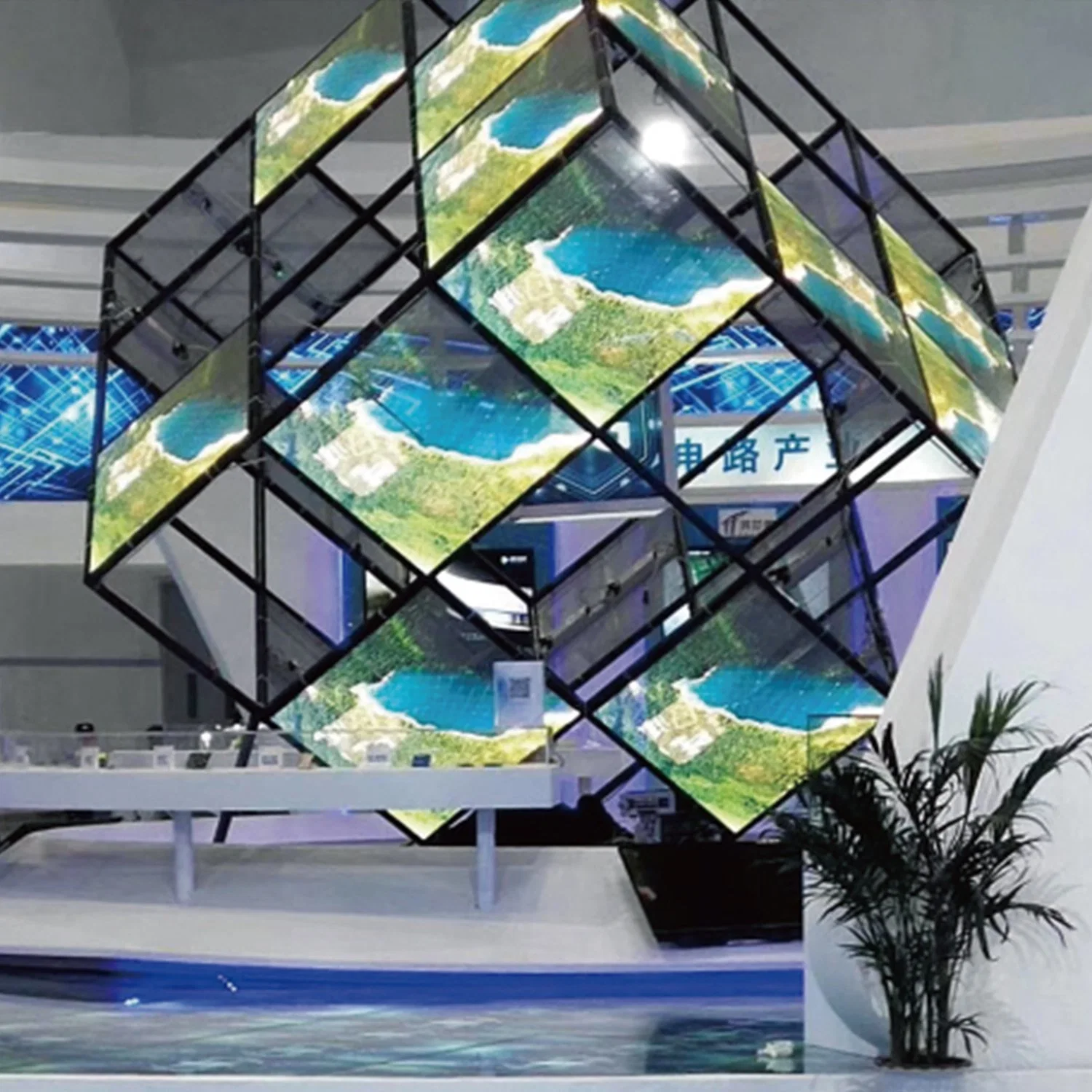 pH2.5 P2.5 Indoor SMD RGB Full Color 640*640*640mm Cube LED Display Screen