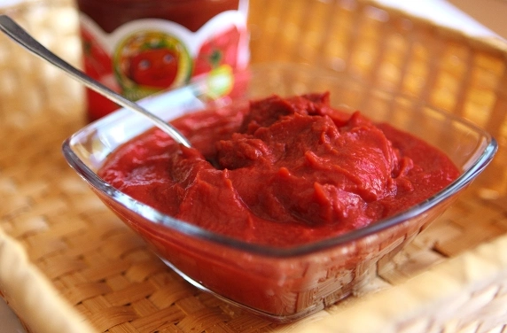 Cold Break Tomato Paste 30-32% Produced in Xinjiang, High Lycopene and Good Color