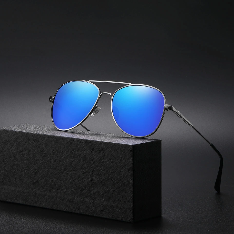 Gafas de sol polarizadas con espejo para conducir, montura de metal, moda al aire libre, protección UV400, gafas de sol para hombres y mujeres Vms028.