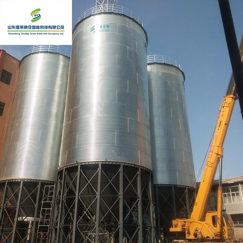 El trigo de la fábrica de molino de harina de maíz de grano de los silos de acero galvanizado