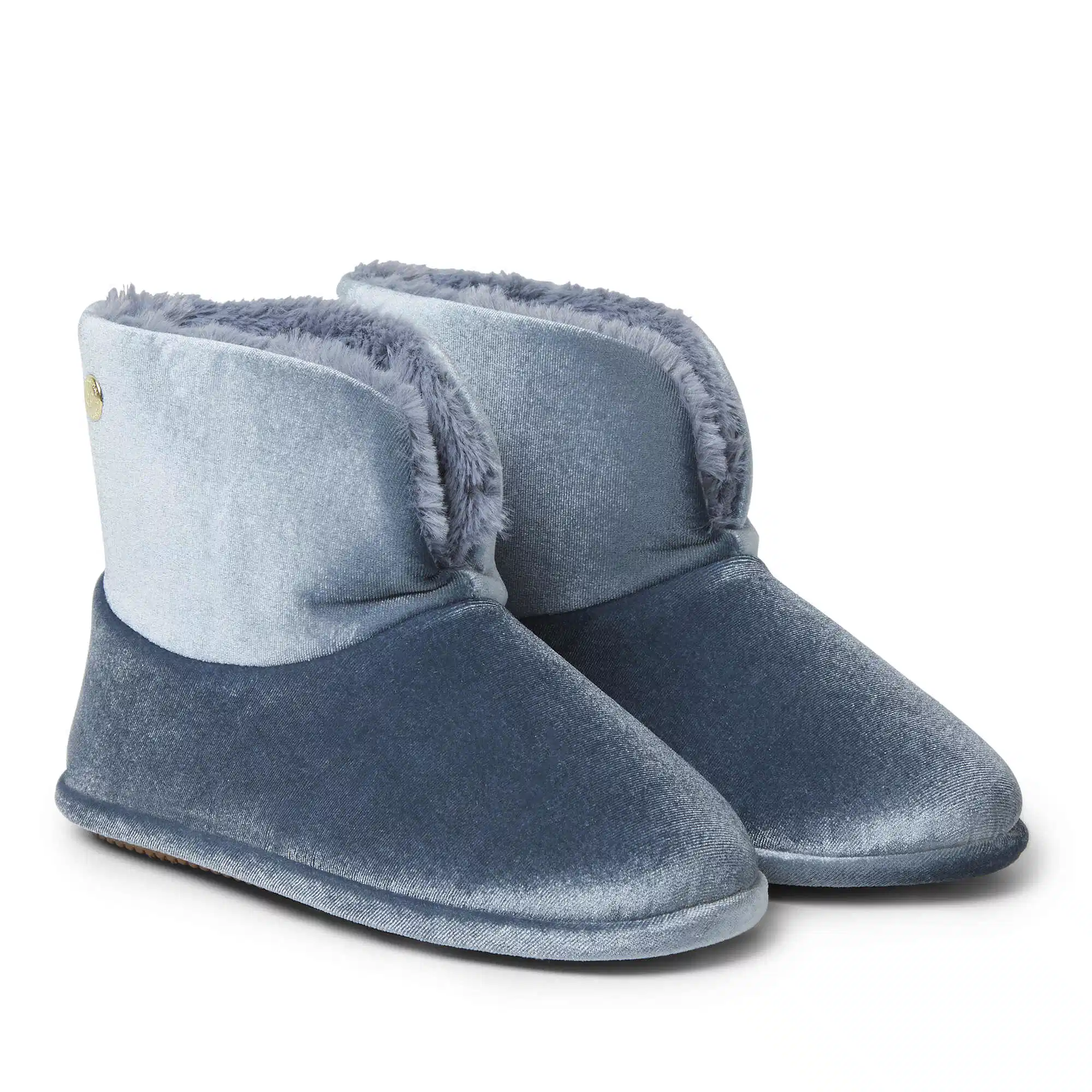 L'hiver nouvelle arrivée de femmes d'épaisseur de plus en velours de coton antidérapant chaussures chaudes Bottes courtes Bottes de neige de grande taille pour les femmes