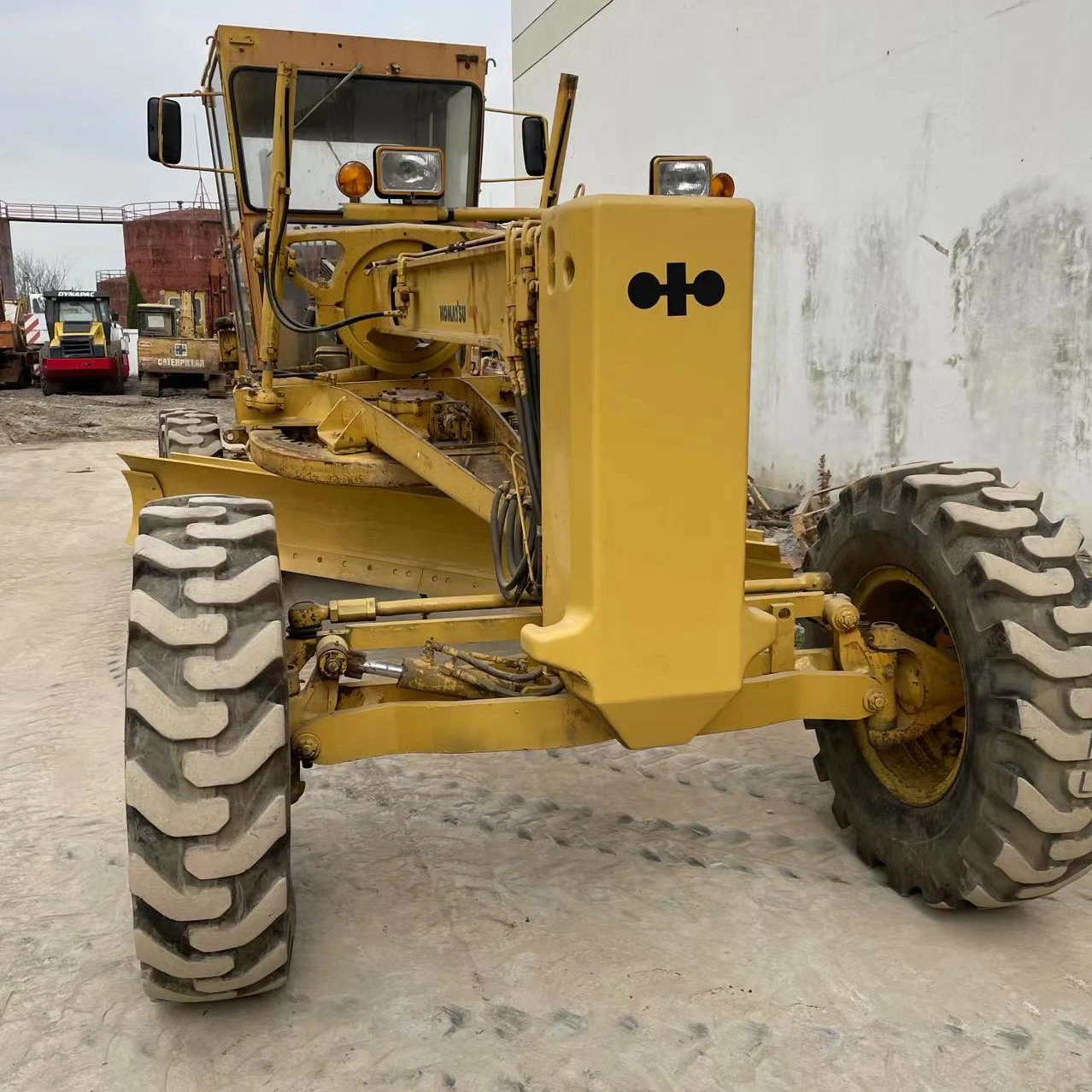 Komatsu usados Komatsu motoniveladora motoniveladora GD511 para la venta