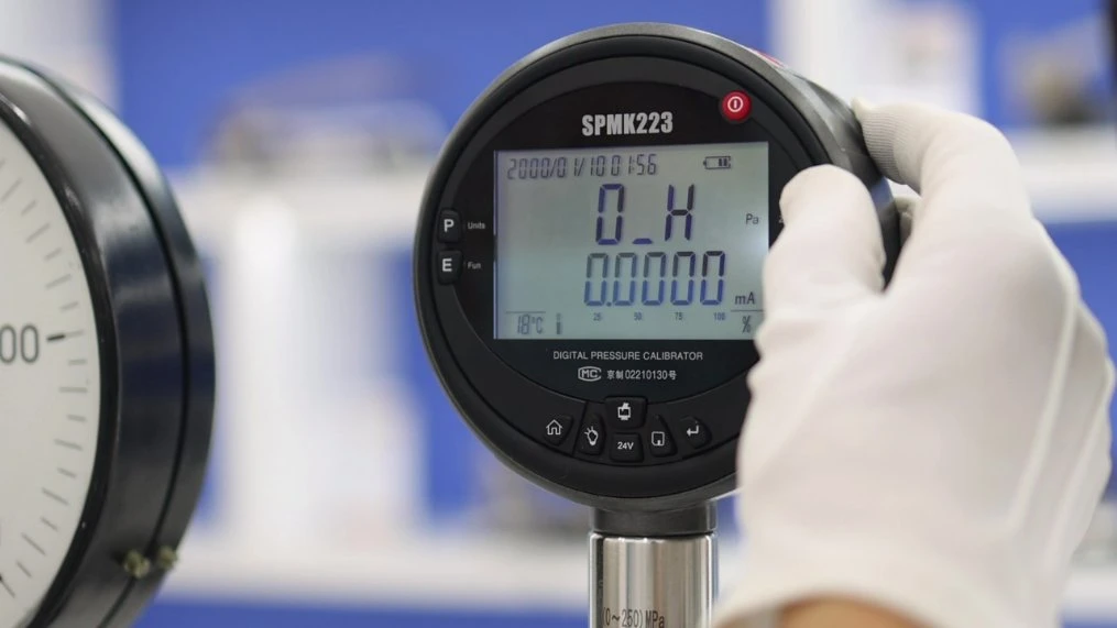 Precision Digital Pressure Comparison Instruments