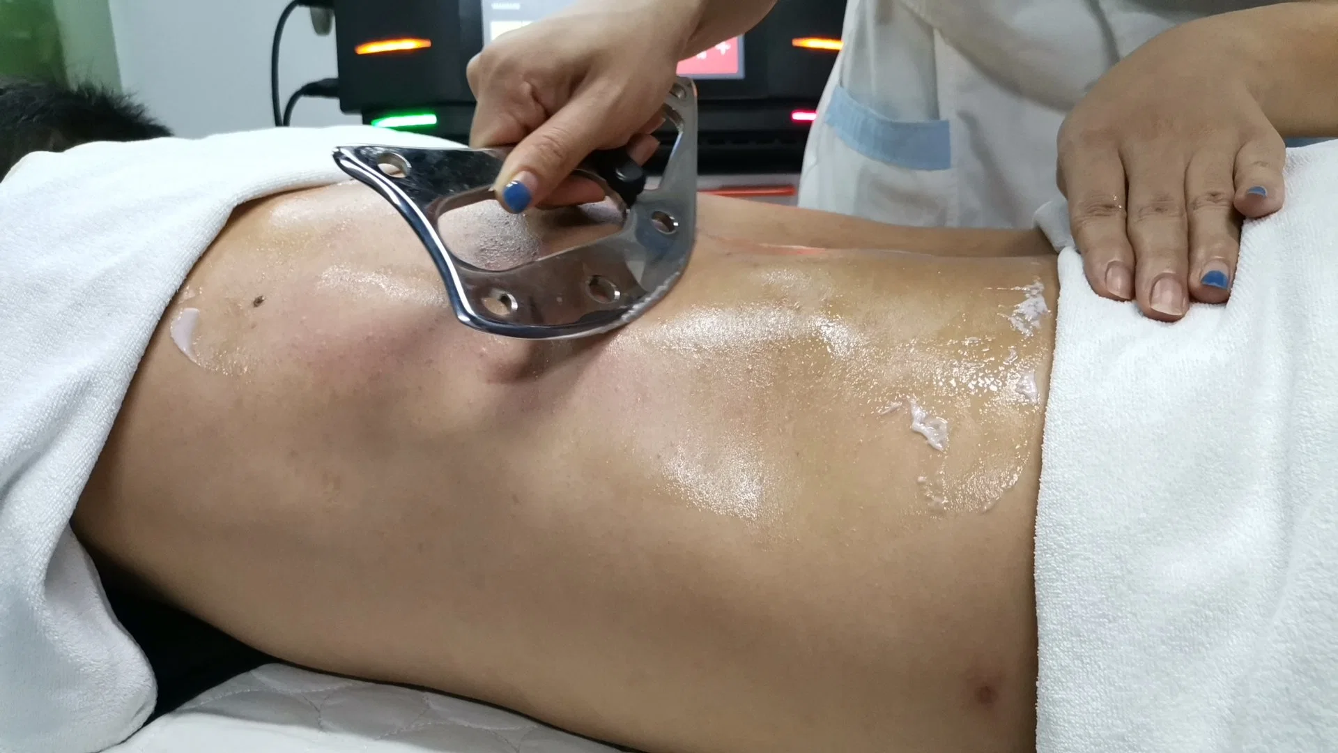 وصول جديد العلاج بتيكار الذكية العلاج الطبيعي 448 كيلو هرتز Cellulite جهاز إزالة العلاج الطبيعي المرقطي جهاز النحافة