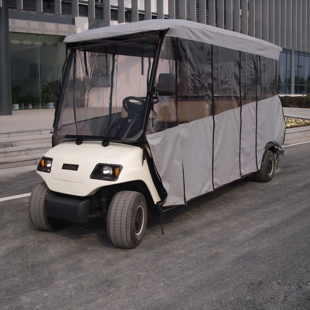 Fashion Shape Design Four-Wheeled Lithium Battery Powered 11 Passengers Electric Shuttle Bus (LT-A8+3)