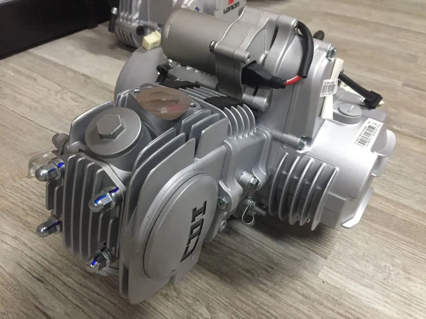 Motorcycle Engine Loncin Tq120 Air Cooling Horizontal Engine 4 Gears Shift for Cub Three Wheel Motor Cycle 120cc Starter