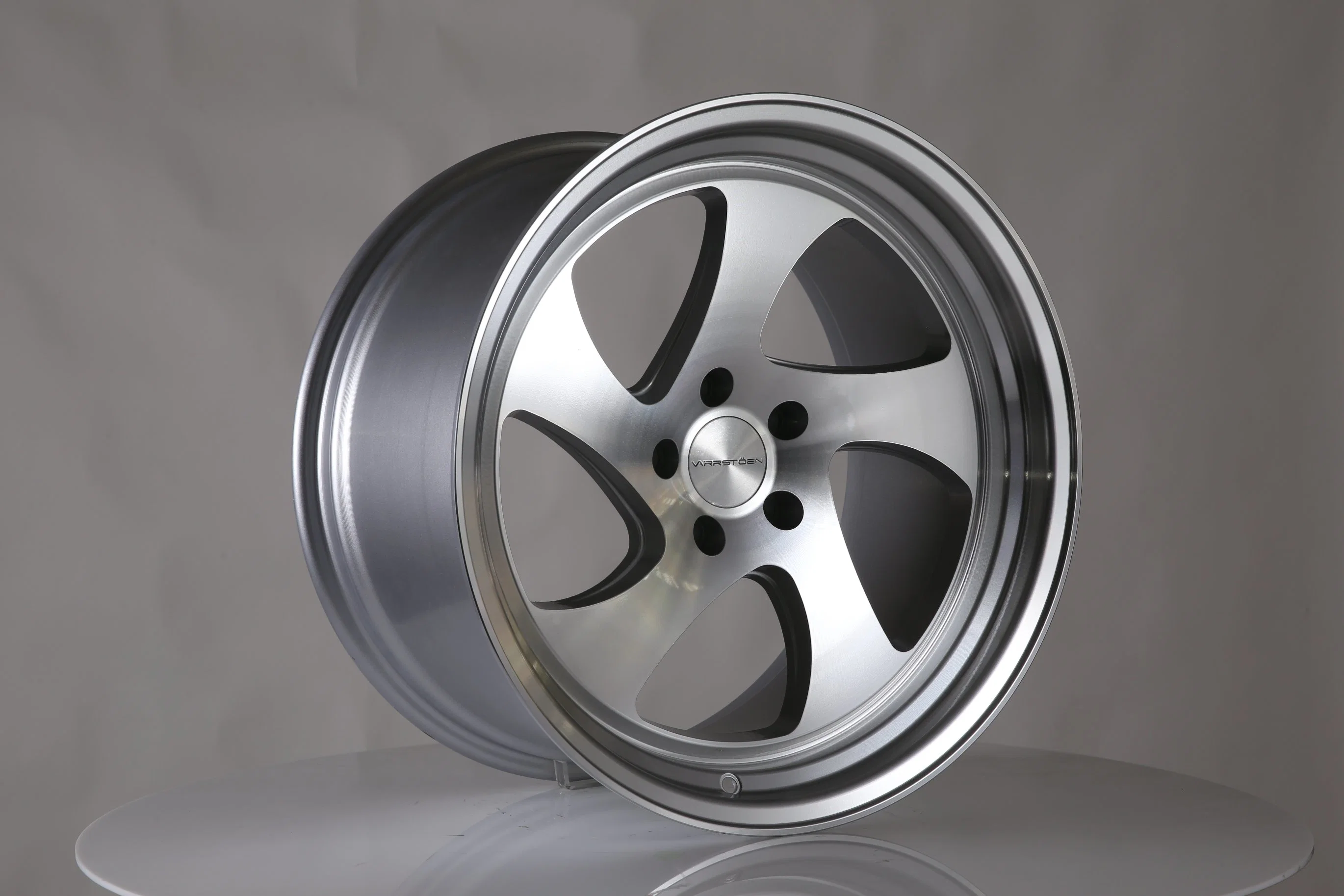 Factory with Good Quality Car Rims Wheel Alloy From China