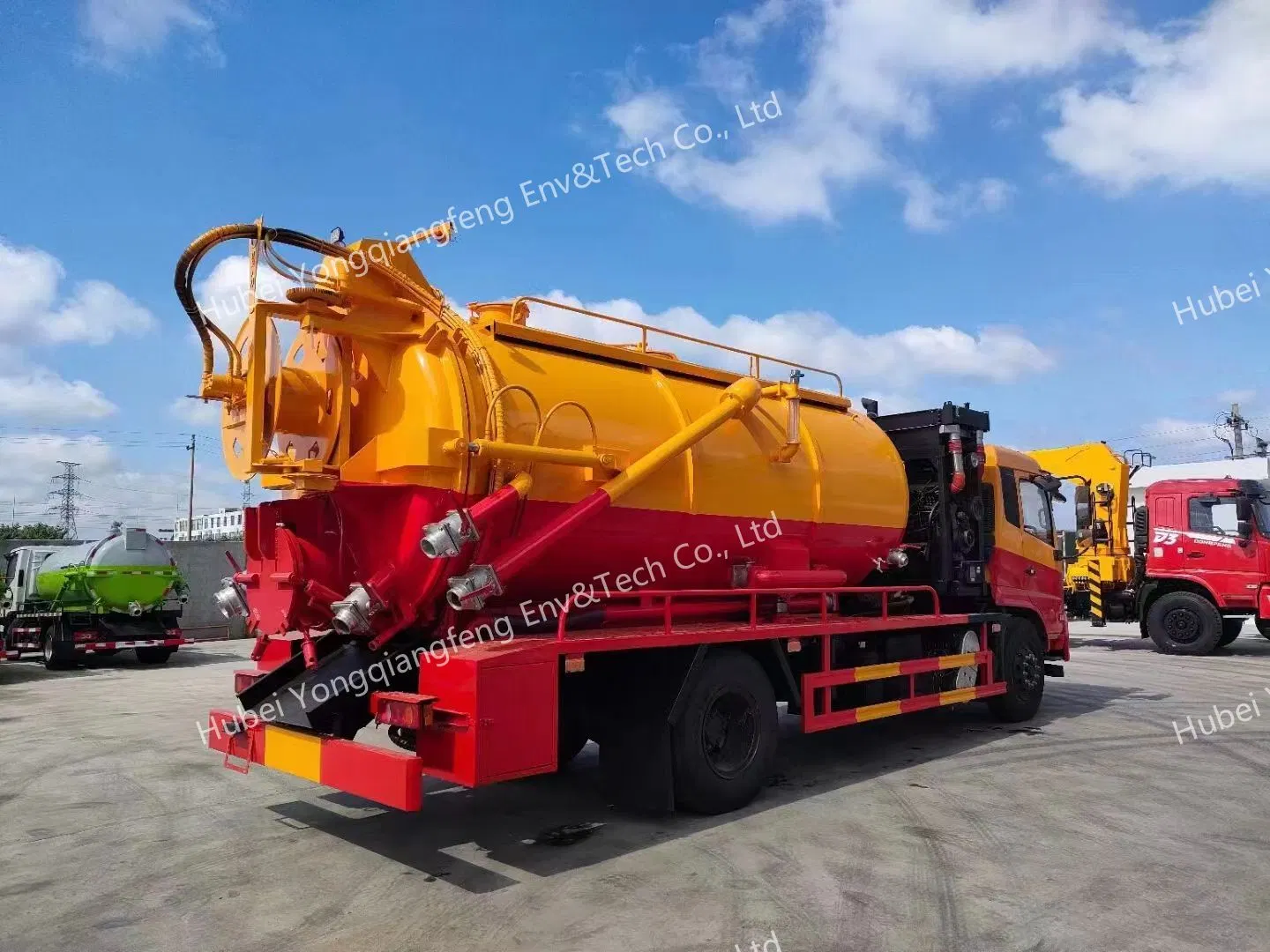 6X4 18cbm tanque de succión de drenaje de vacío capacidad de camión hecho en China Sewer Truck de la bomba séptica Limpieza camión de succión