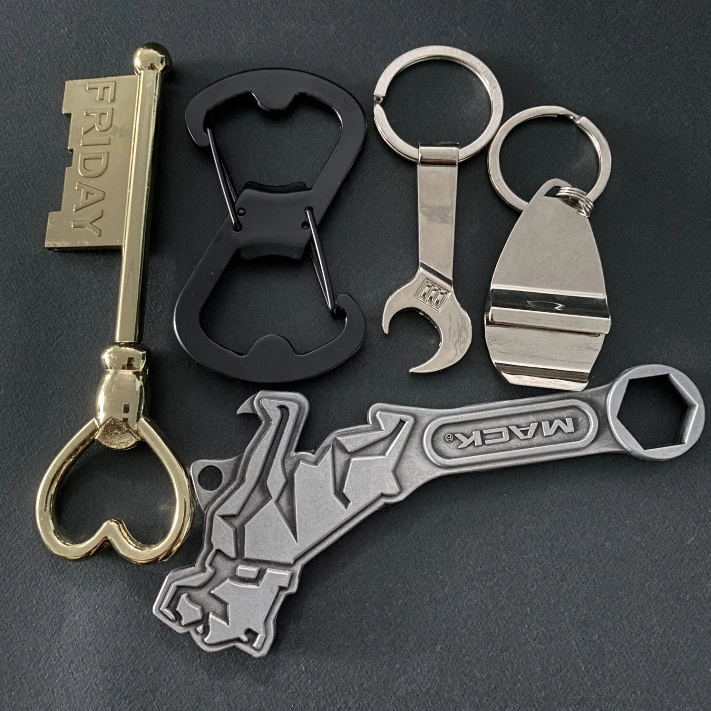 Custom Logo Shape Zinc Alloy Metal Keychain Beer Bottle Opener