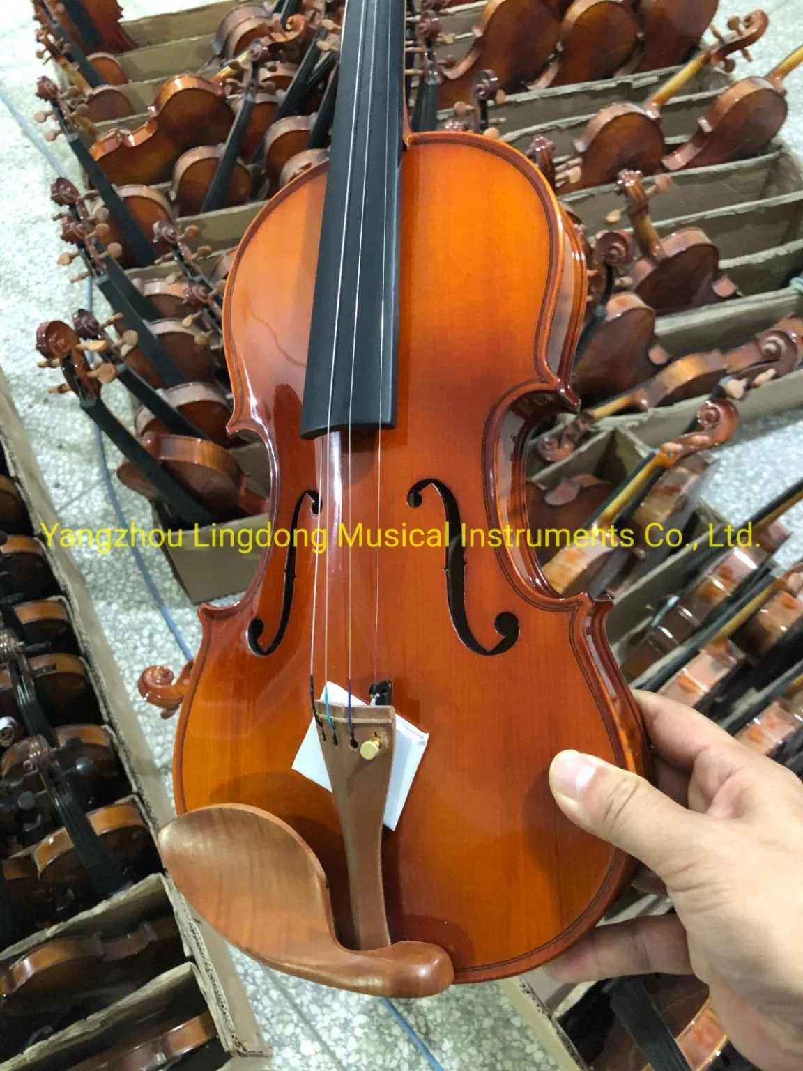 Chinese All Solidwood Flame Violin with Free Violin Case, Violin Bow