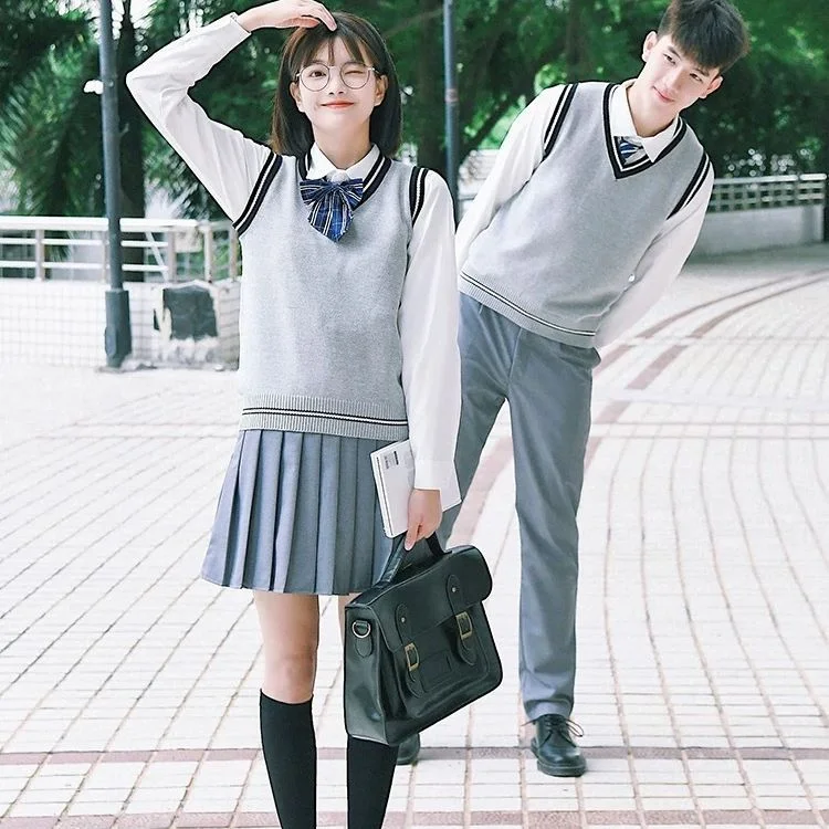 High Quality Girls and Boys Secondary Students School Uniform Gray with Black Lines Pullover Sweaters/Jersey/Cardigan