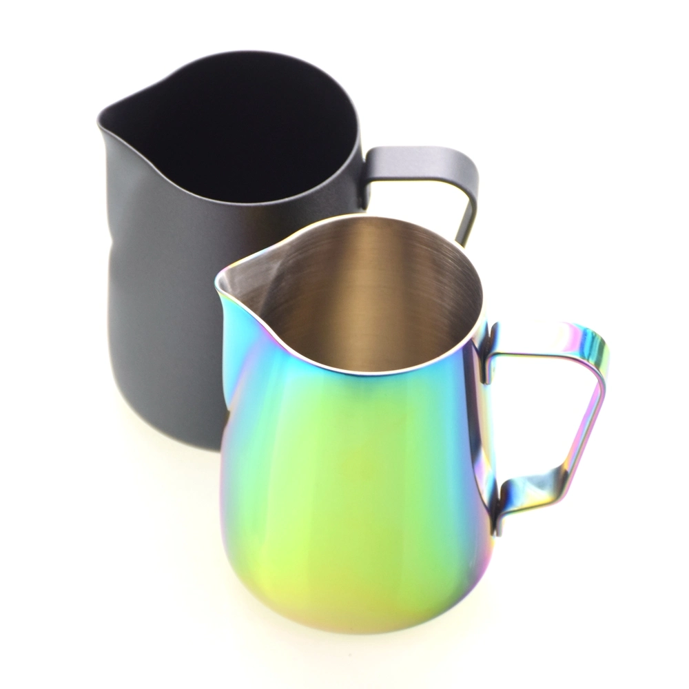 Tasse de café noir lait Pitcher 304 verser sur le pot de café