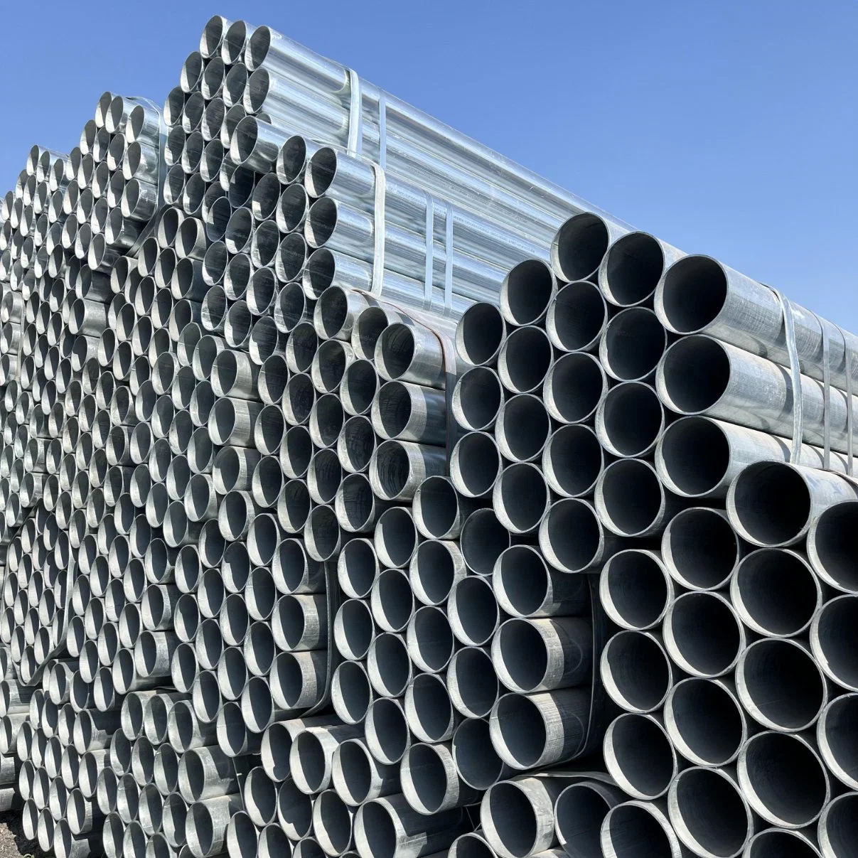 Galvanized Steel Pipes Used Street Lighting Poles