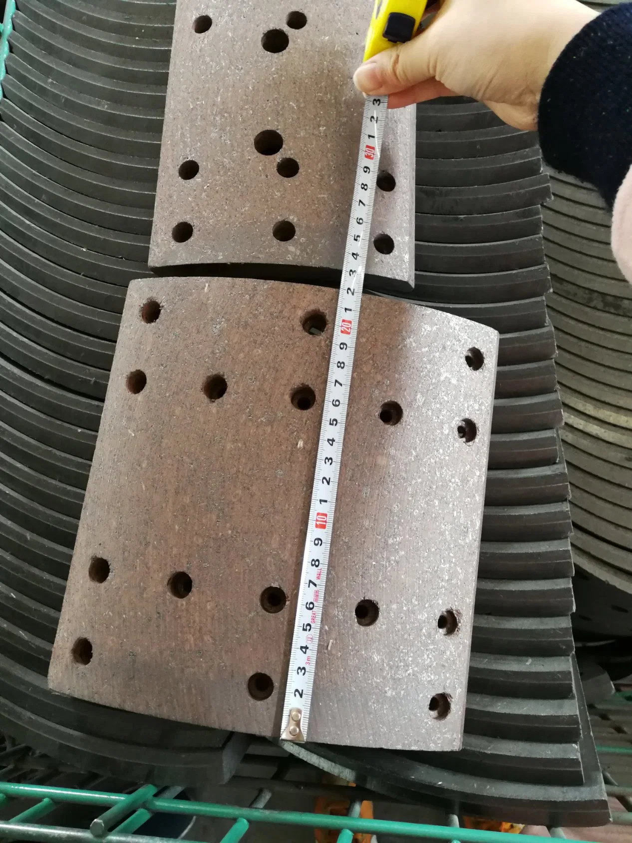 *Top Quality Red Material Brake Lining (QY19496)