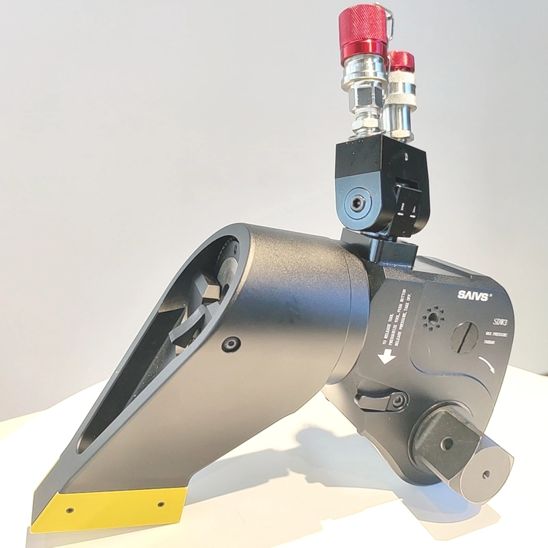 Square Drive Socket Hydraulic Torque Wrench with 360 Degree Reaction Arm and 47245 Nm Torque Value