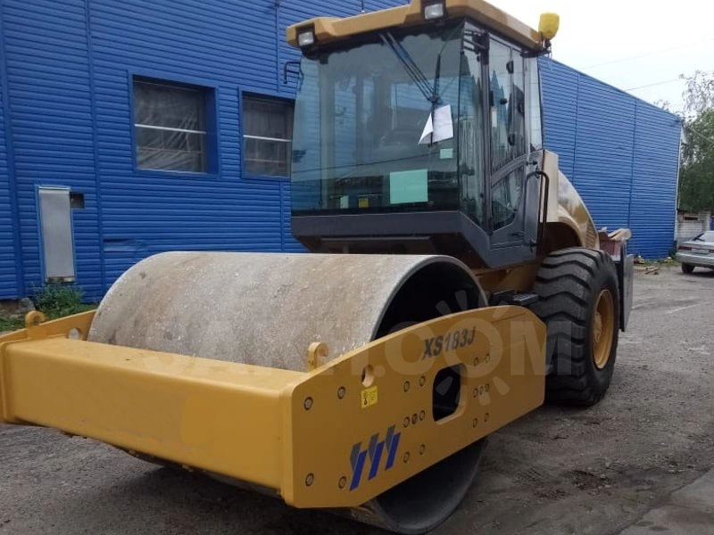 China Top Brand 18ton Vibrating Single Drum Road Roller Xs183j with Light Steel Wheel