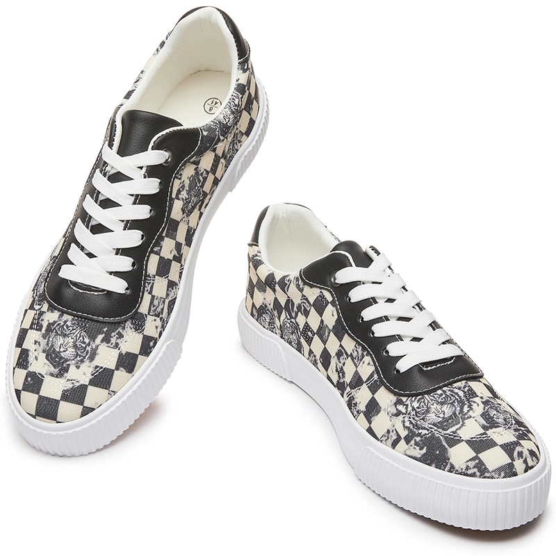 Tiger Printed PU Leather Canvas Shoes for Men